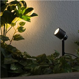 9W Garden spotlight with changeable RGBW bulb black 12V AC/DC and IR remote control